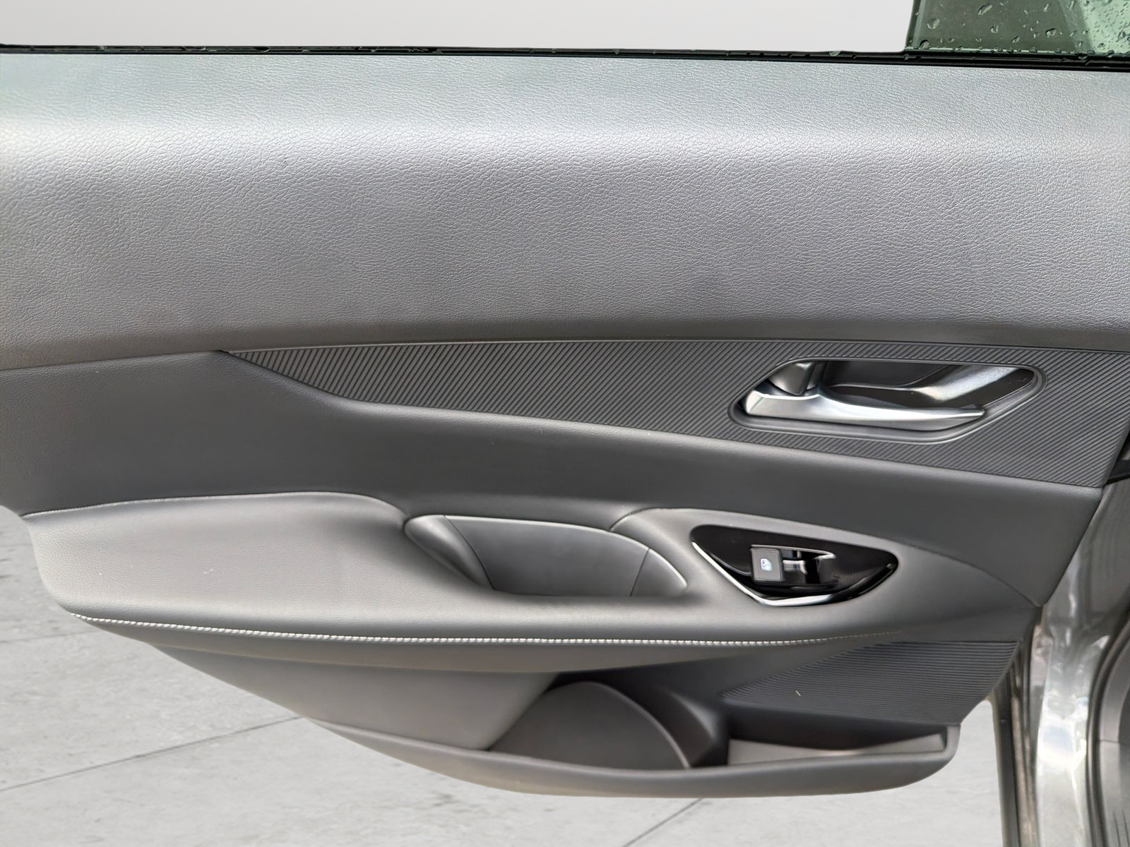New 2026 Gray Nissan SL image 37