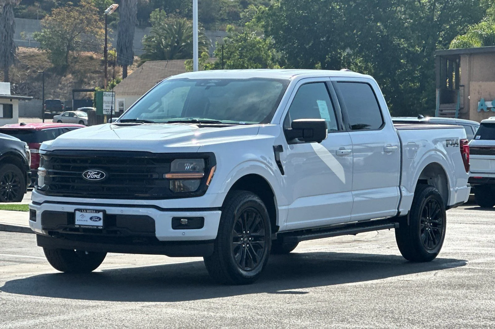New 2026 Oxford White Ford XLT image 7