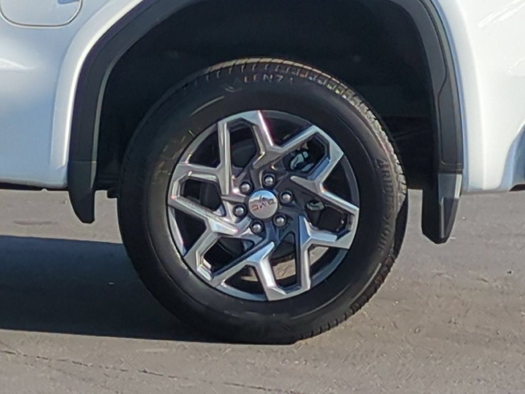 New 2026 Summit White GMC SLT image 33
