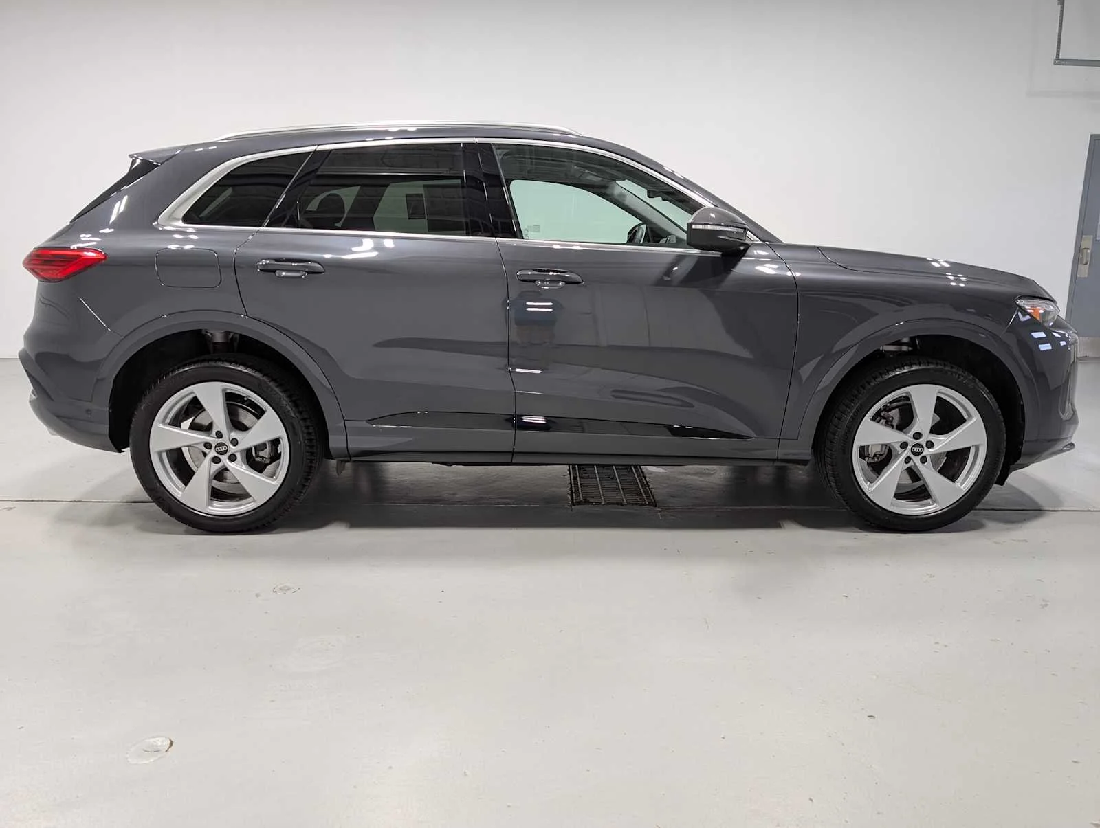 Used 2026 Tambora Gray Metallic Audi Premium Plus image 7