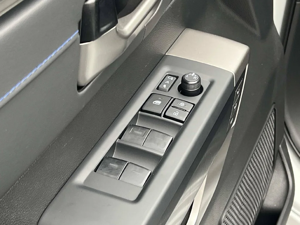 New 2026 Wind Chill Pearl Toyota Platinum i-FORCE MAX image 25