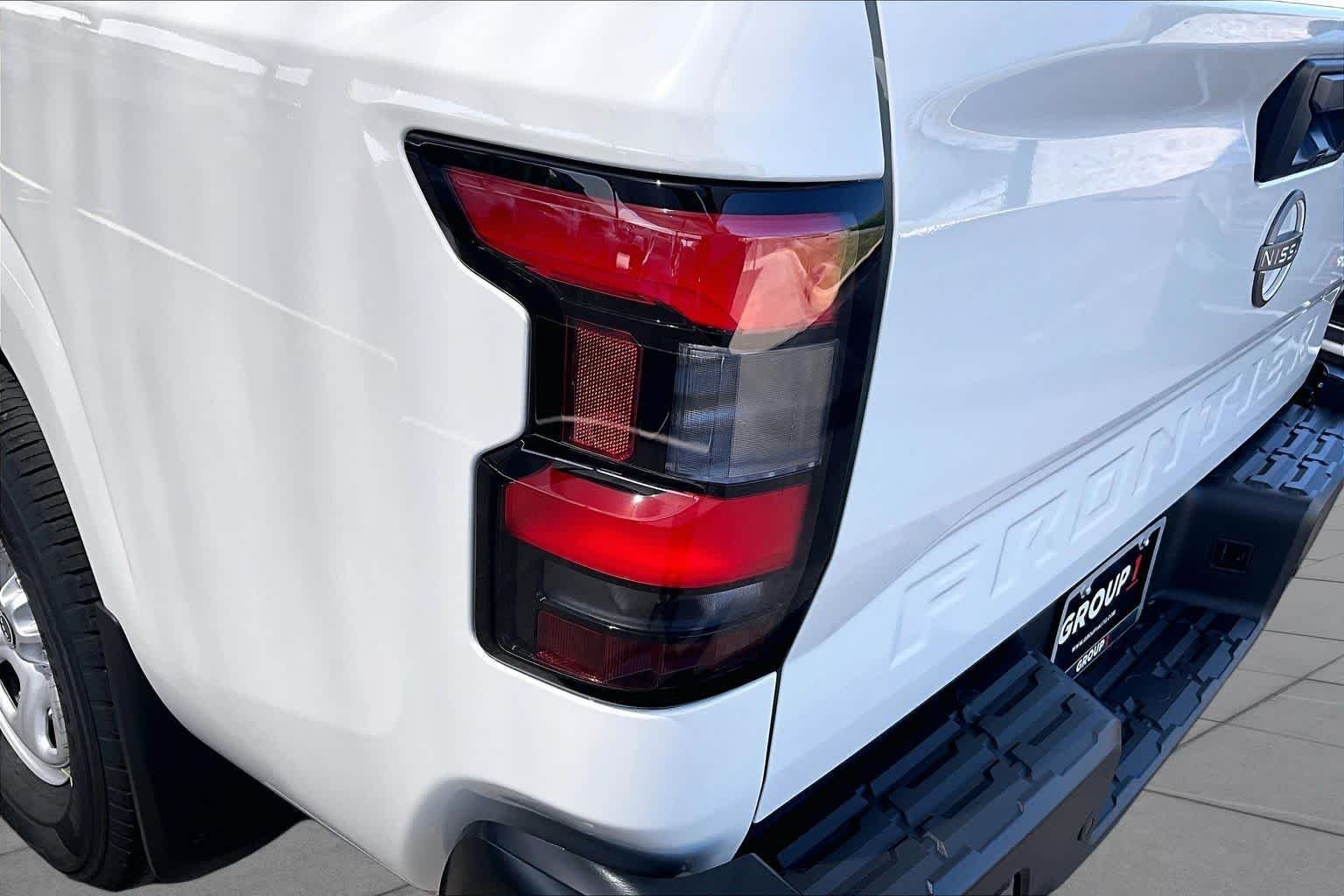 New 2026 Glacier White Nissan S image 12