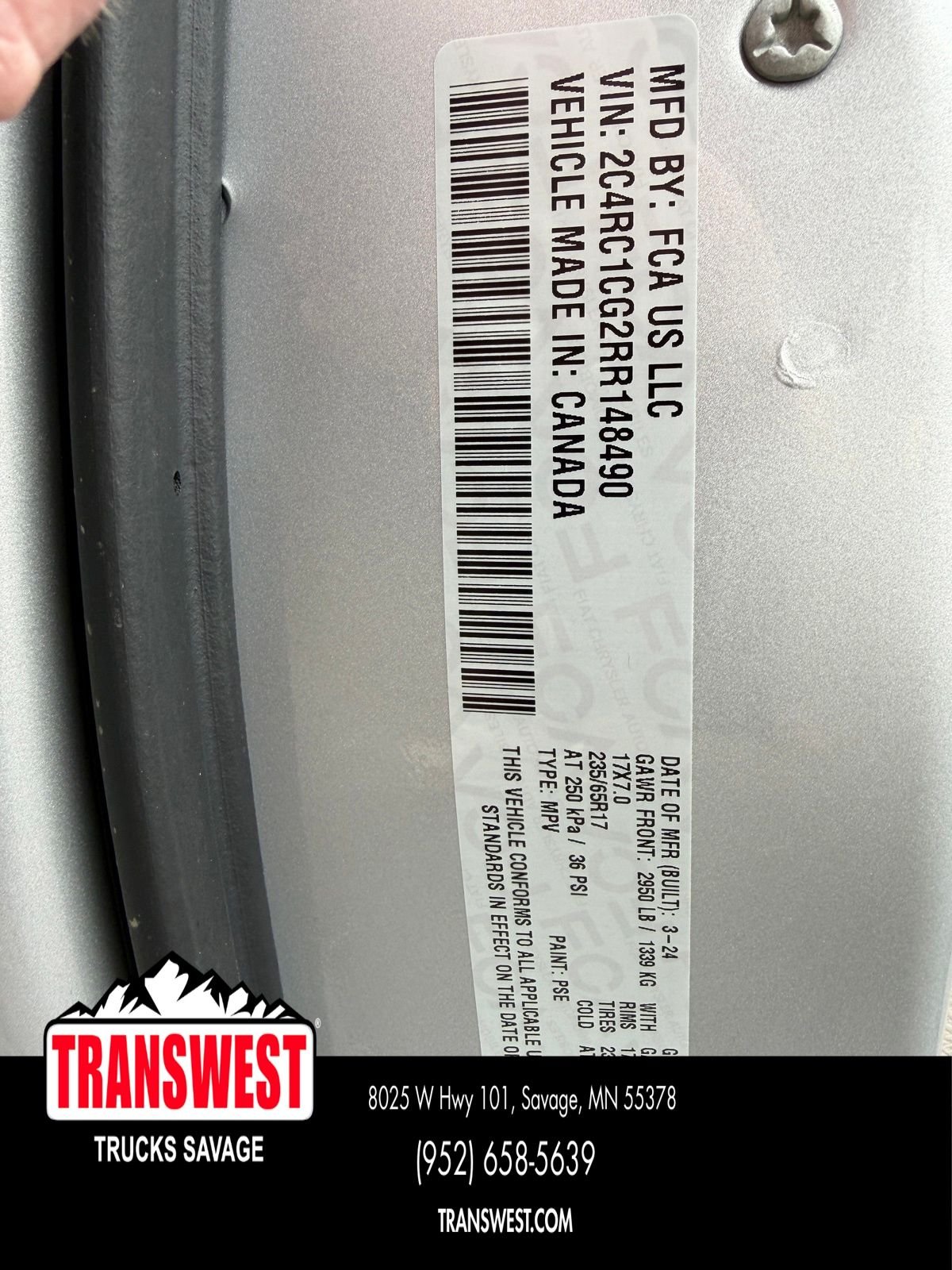 Used 2024 Silver Chrysler LX image 23