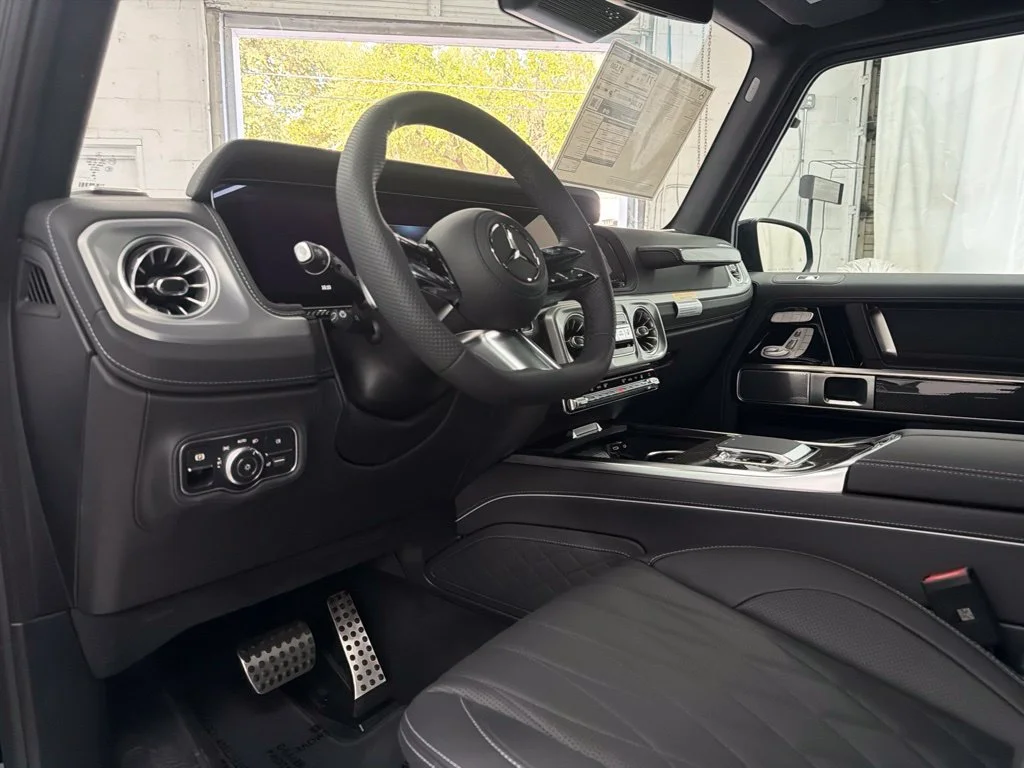 New 2027 Black Mercedes-Benz G 580 image 13