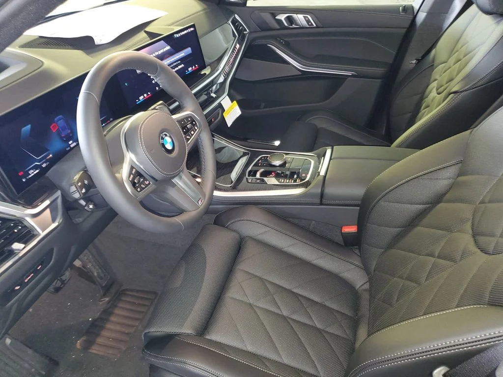 Used 2026 Blue BMW sDrive40i image 15