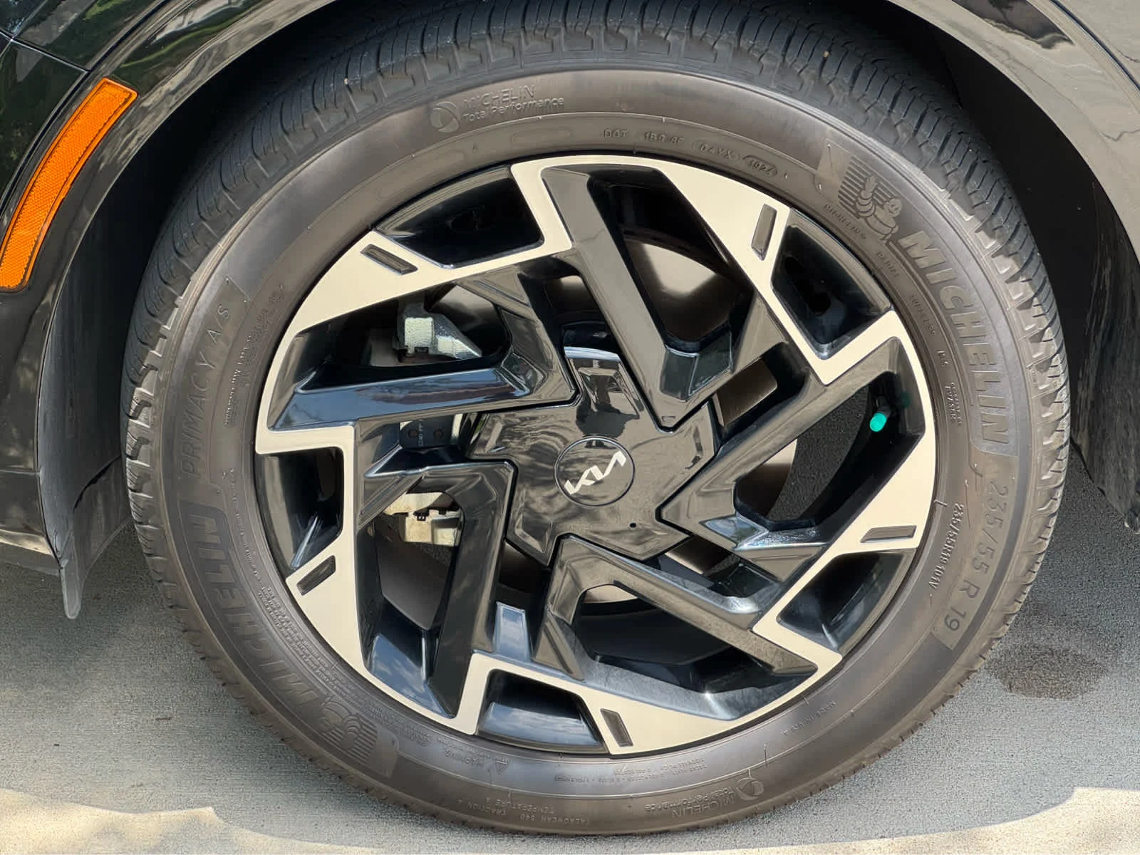 Used 2025 Ebony Black Kia SX-Prestige image 11