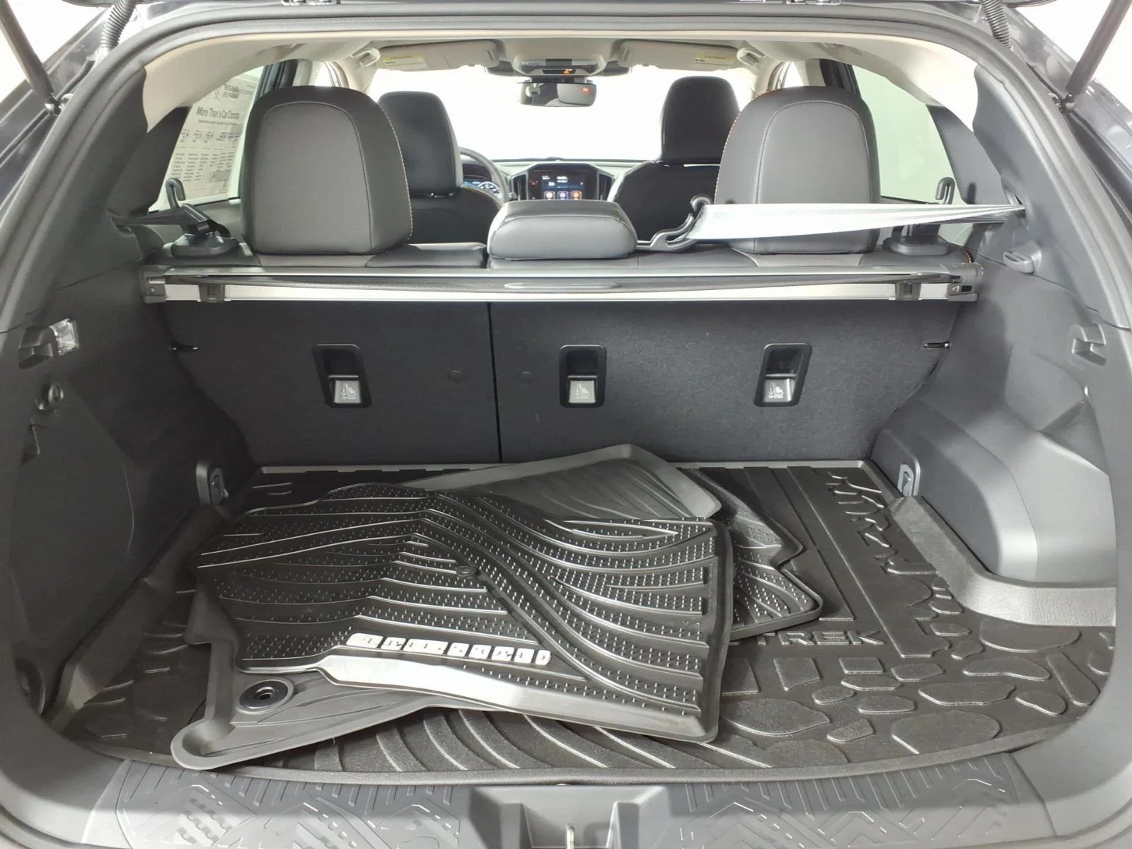 New 2026 MAGNETITE GRAY PEARL Subaru Limited Hybrid image 70