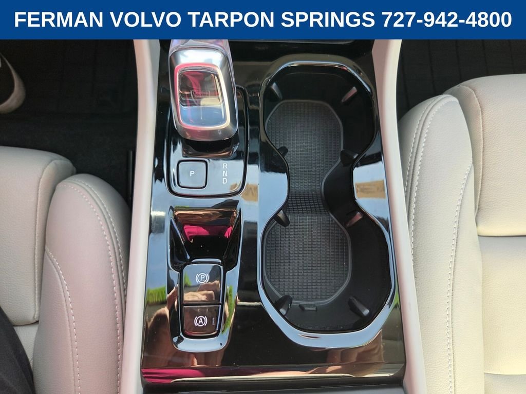 New 2026 Vapour Grey Volvo Plus image 26