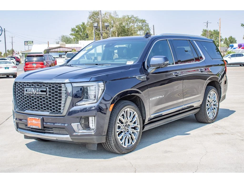 Used 2023 Midnight Blue Metallic GMC Denali Ultimate image 4