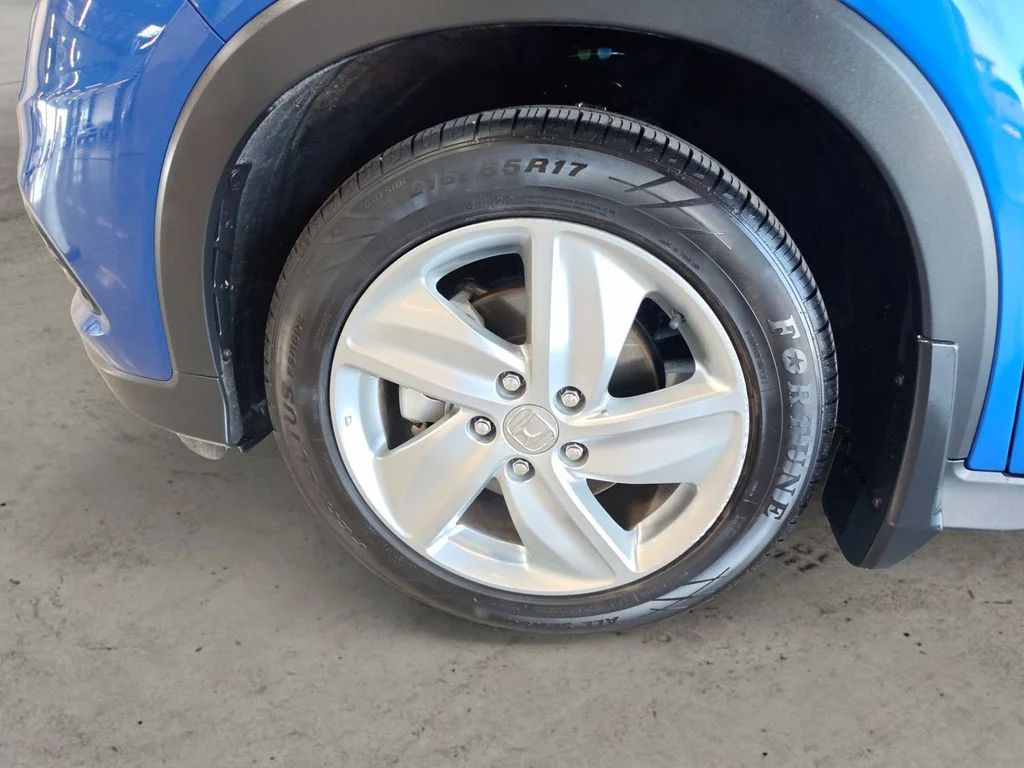 Used 2019 Blue Honda EX image 9