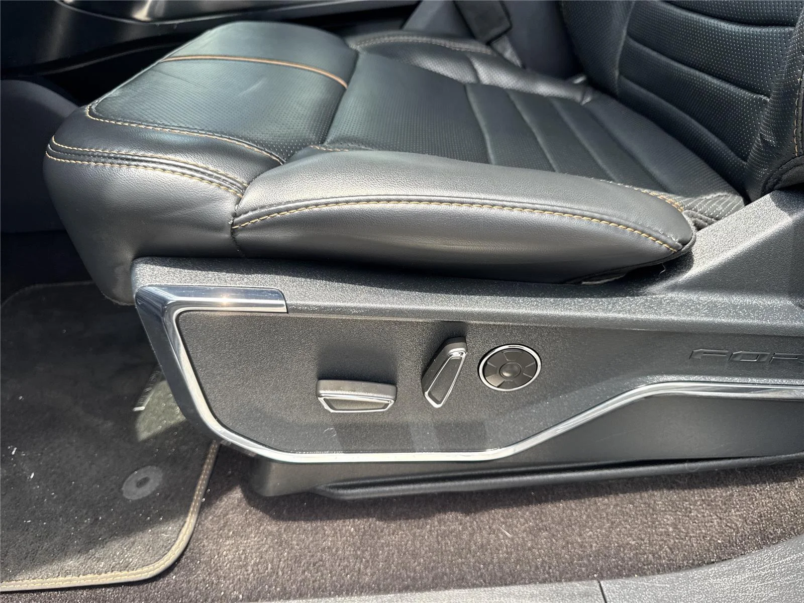 Used 2021 Carbonized Gray Ford Platinum image 15