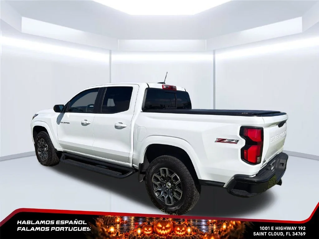 Used 2023 SUMMIT WHITE Chevrolet 4WD Z71 image 3