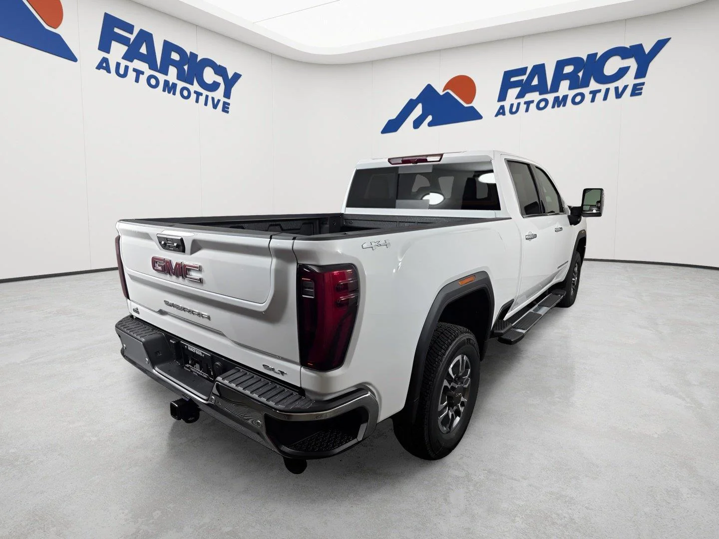 2025 GMC Sierra 2500HD SLT - Photo 14