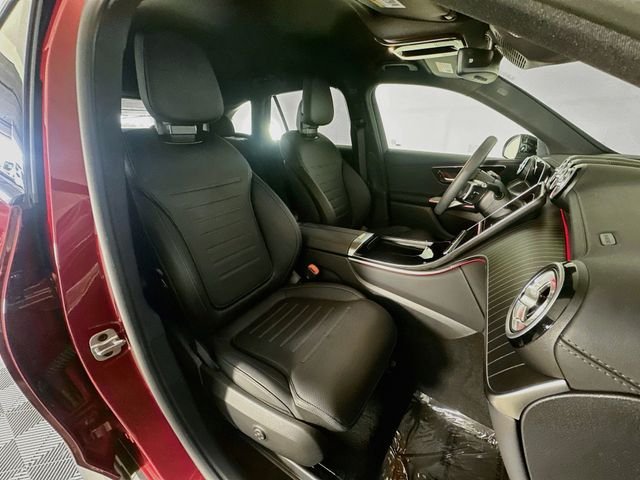 Used 2026 Red Mercedes-Benz GLC 300 image 27