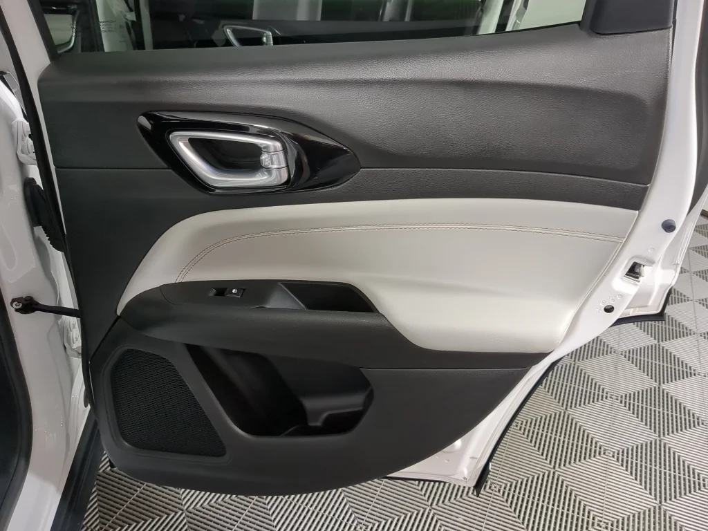 Used 2025 Bright White Clearcoat Jeep Limited image 22