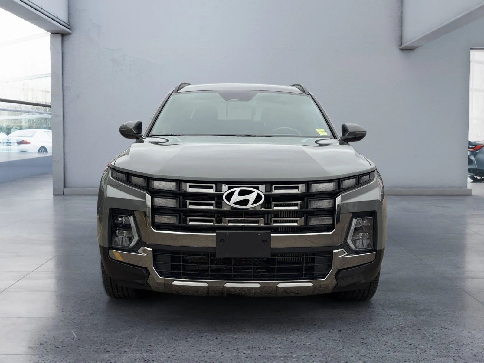 Used 2025 Atlas White Hyundai Preferred image 8