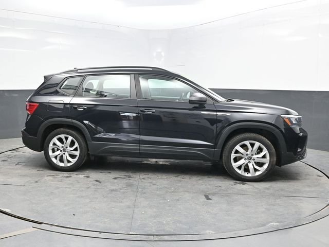 Used 2023 Black Volkswagen 1.5T S image 8