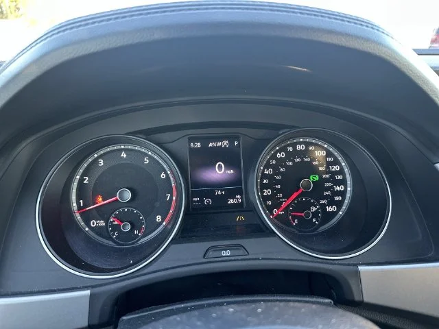 Used 2018 Red Volkswagen SEL image 19
