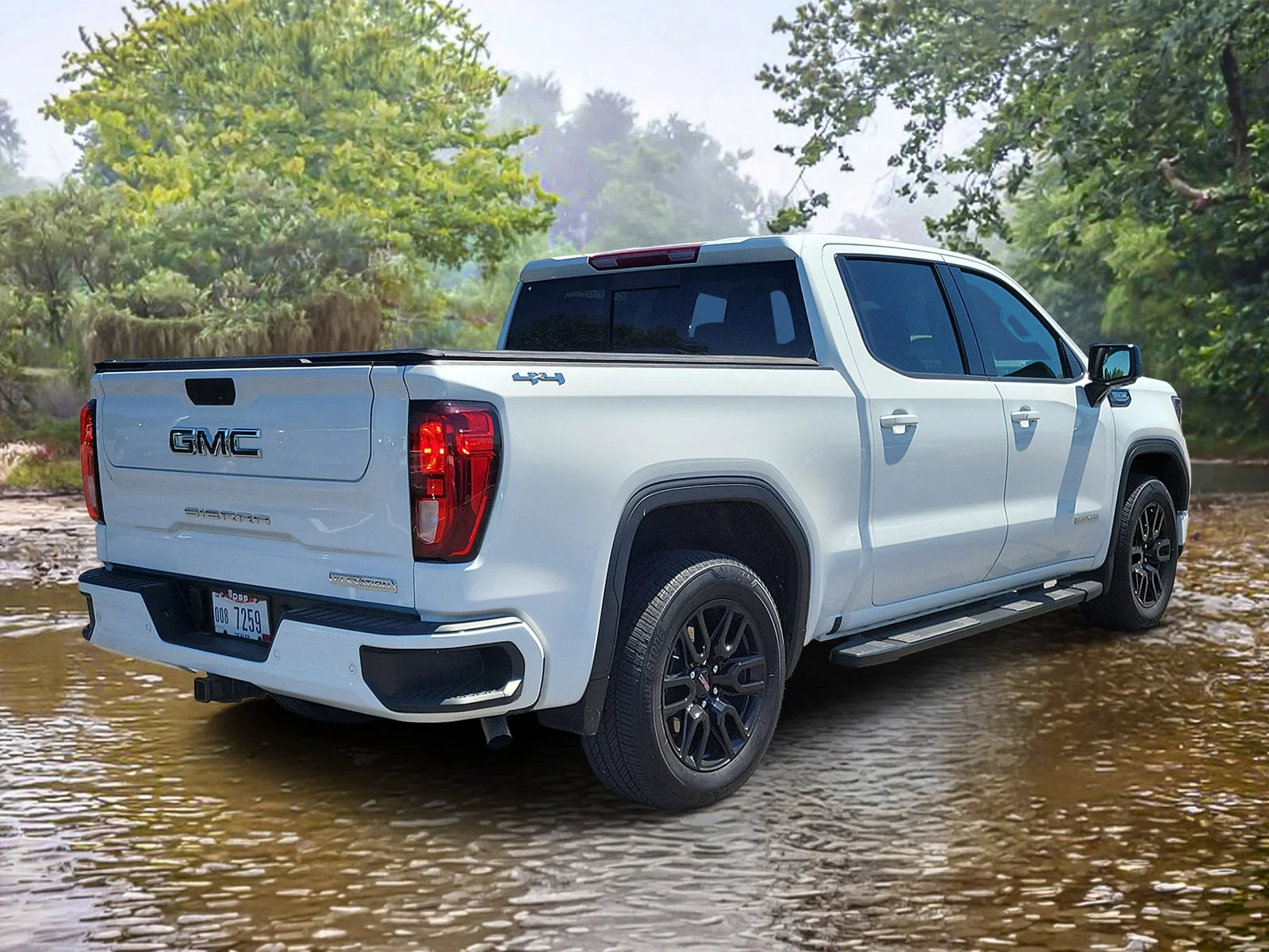 Used 2025 Summit White GMC Elevation image 4
