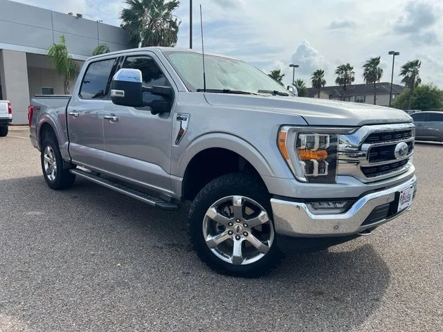 Used 2021 Silver Ford XLT image 1