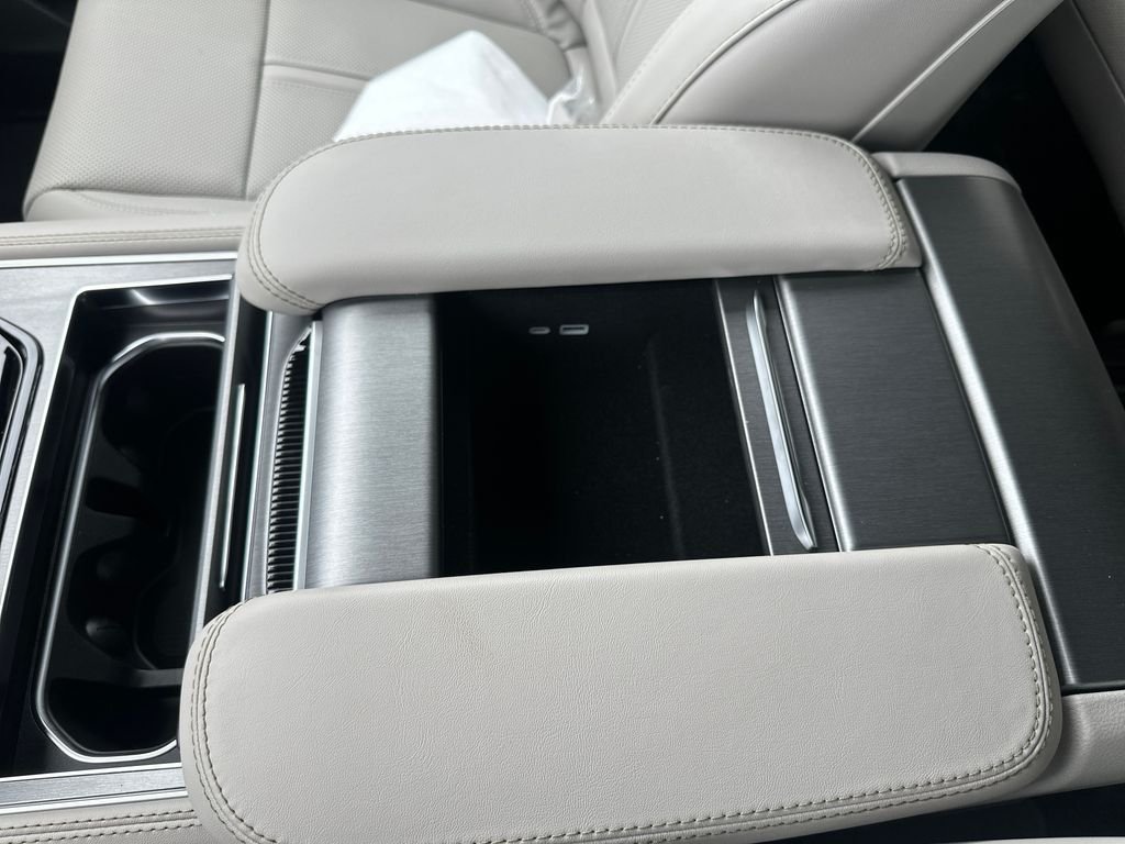 New 2026 White/off-white Jeep  image 30