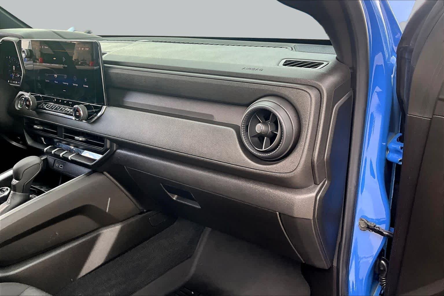 Used 2025 Reef Blue Metallic Chevrolet 4WD Trail Boss image 17