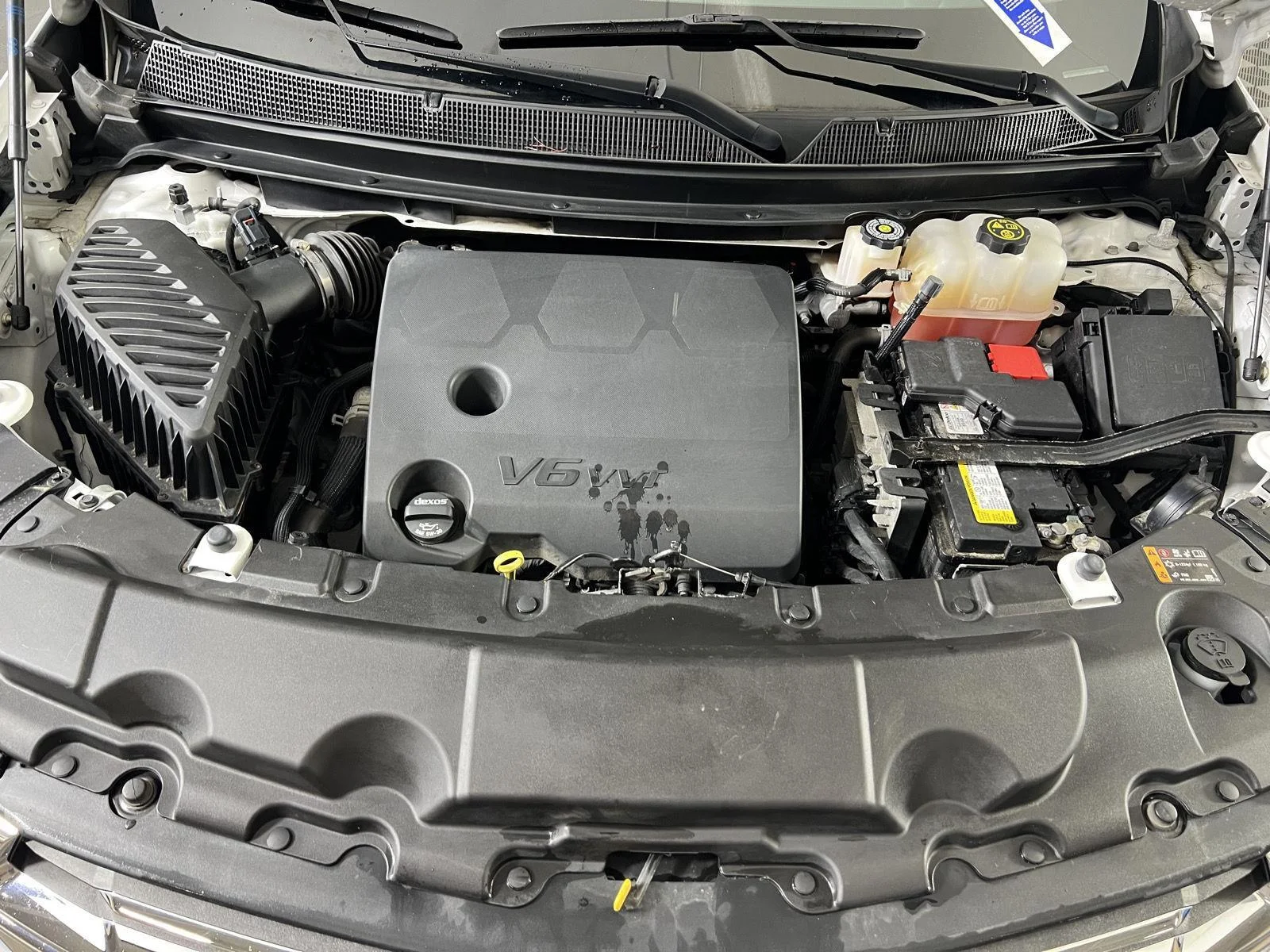 Used 2023 Summit White Chevrolet LT image 25