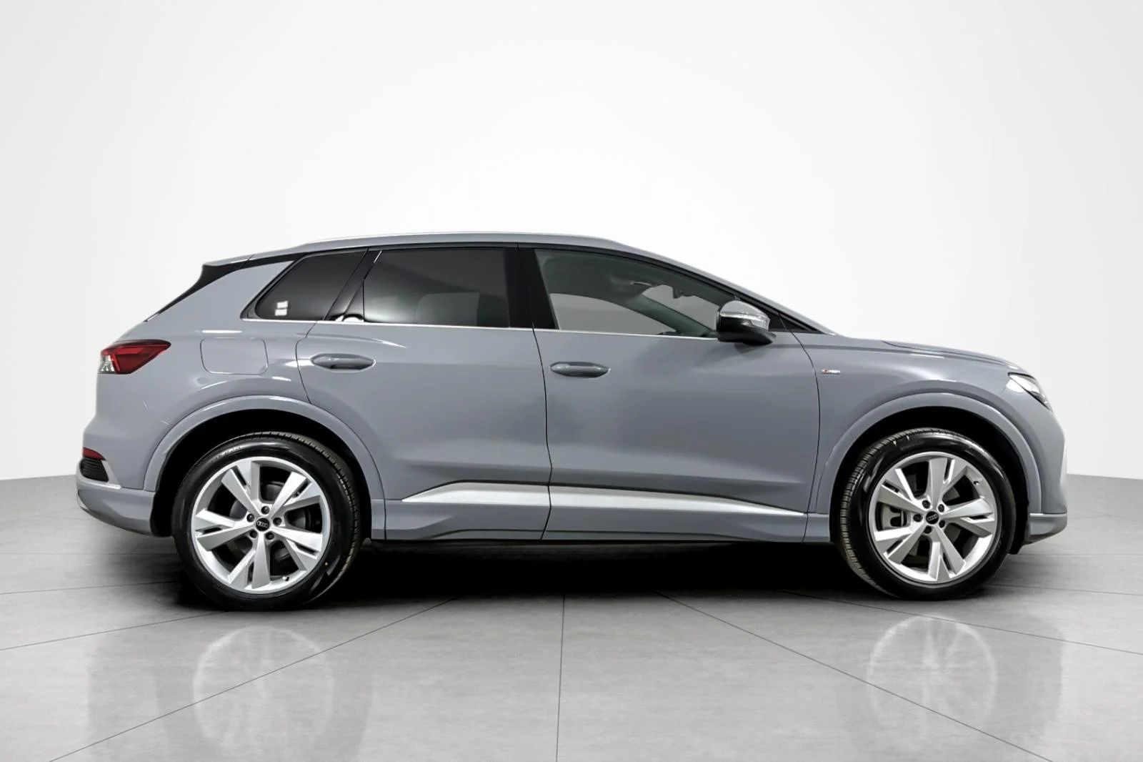 Used 2023 Pebble Gray Audi Premium 50 quattro image 6