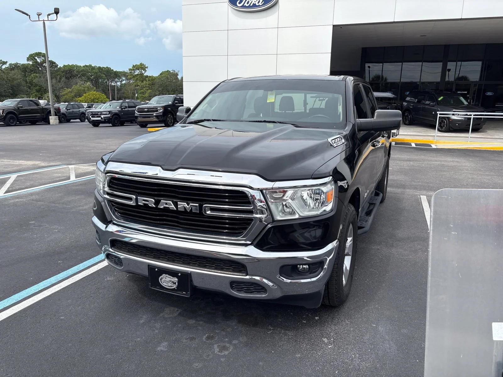 Used 2019 Black Ram Big Horn/Lone Star image 3