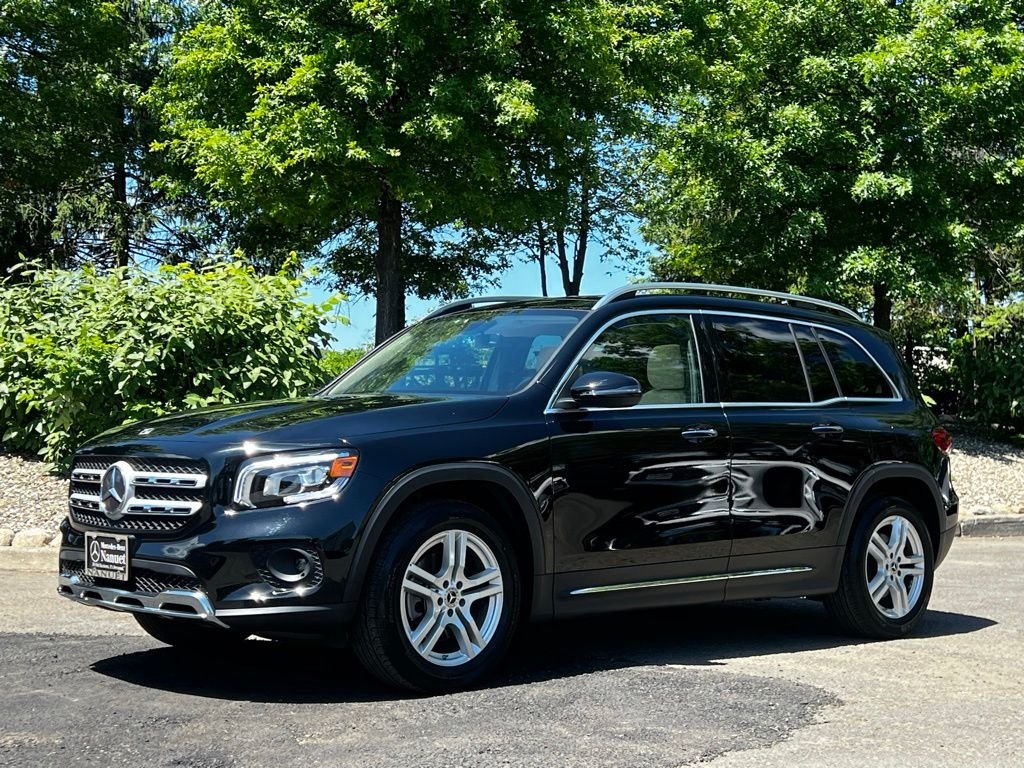 Certified Used 2022 Black Mercedes-Benz GLB 250 image 1