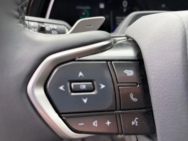 Used 2025 White Lexus 350h Premium image 28