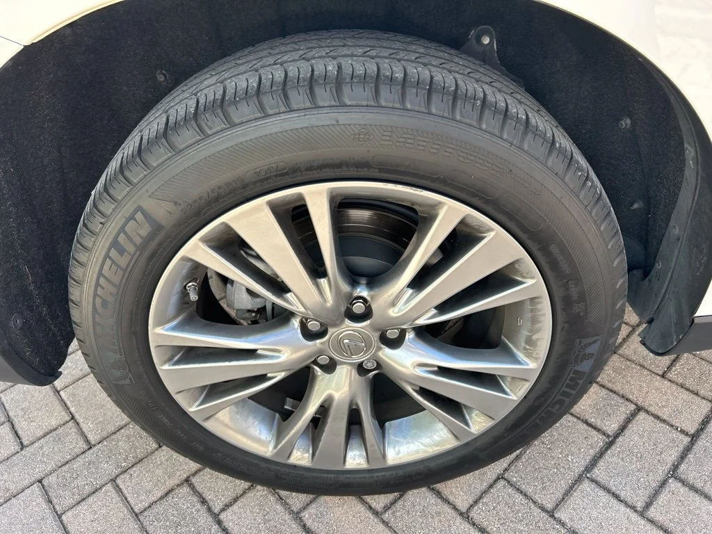 Used 2013 White Lexus 350 image 10