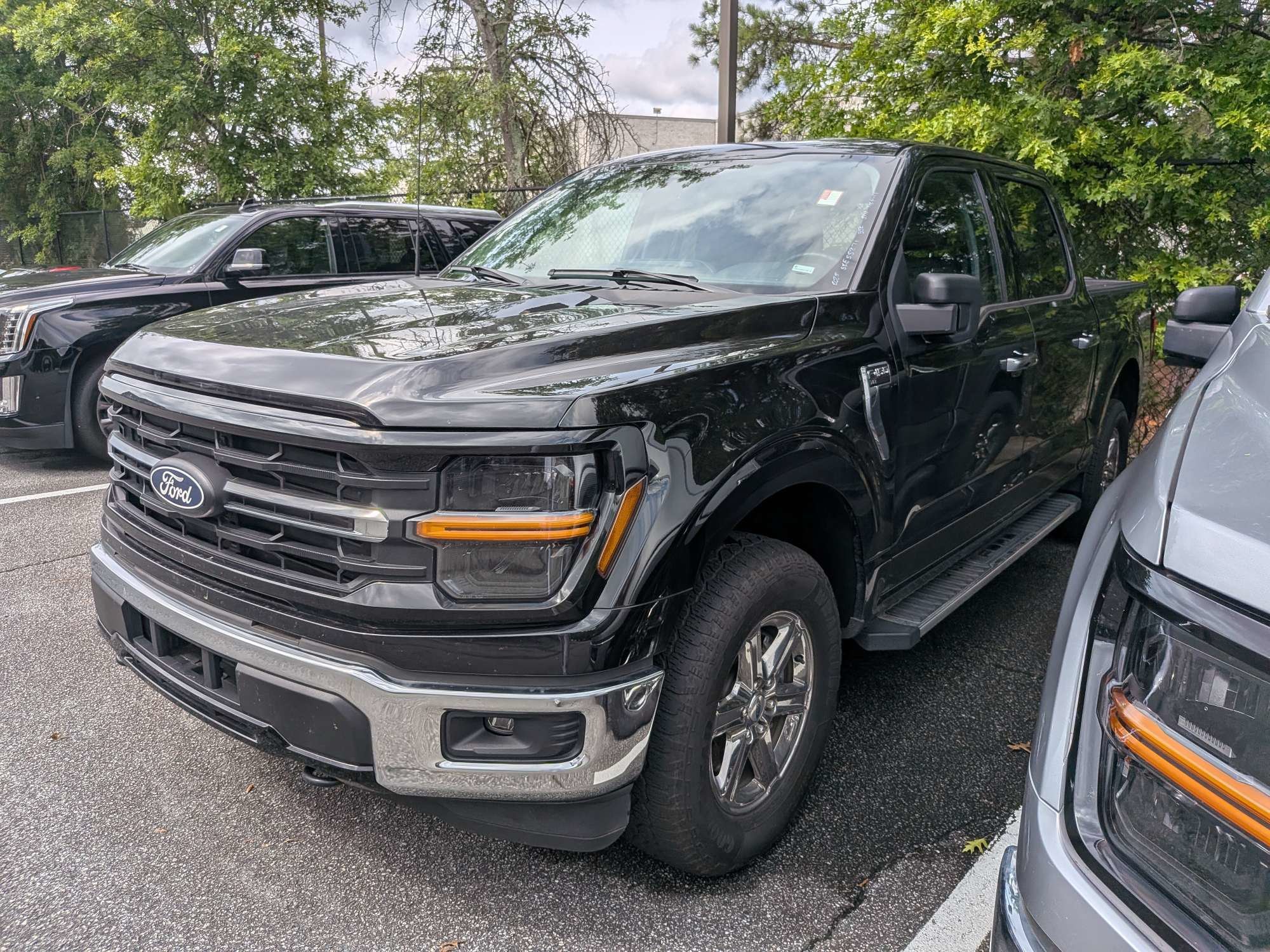 Used 2025 Black Ford XLT image 4