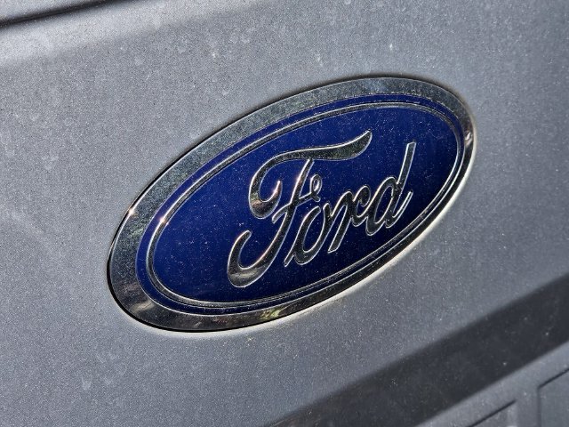 Used 2018 Silver Ford XLT image 9