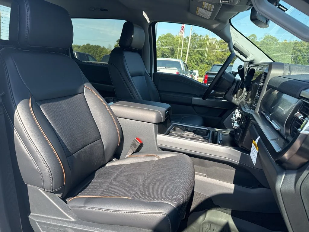 New 2026 Oxford White Ford F-250® Lariat® image 7