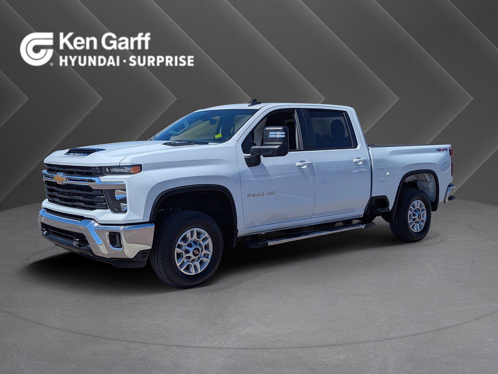 2025 Chevrolet Silverado HD LT 4WD Crew Cab Standard Box's photo