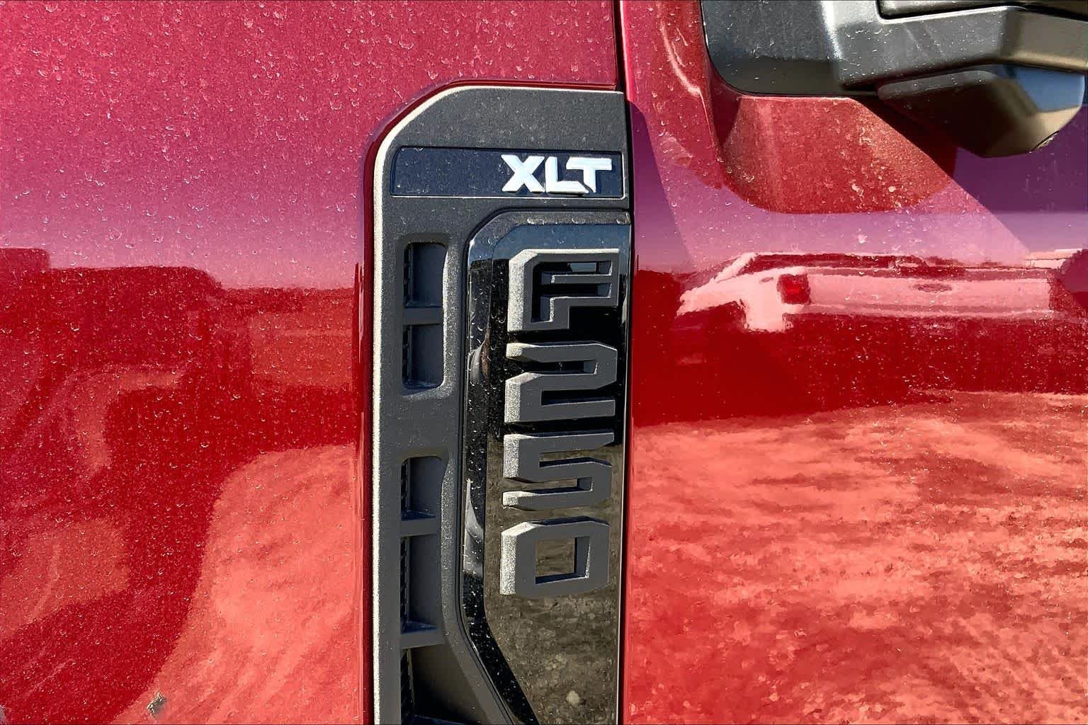 New 2026 Ruby Red Metallic Tinted Clearcoat Ford F-250® XLT image 14