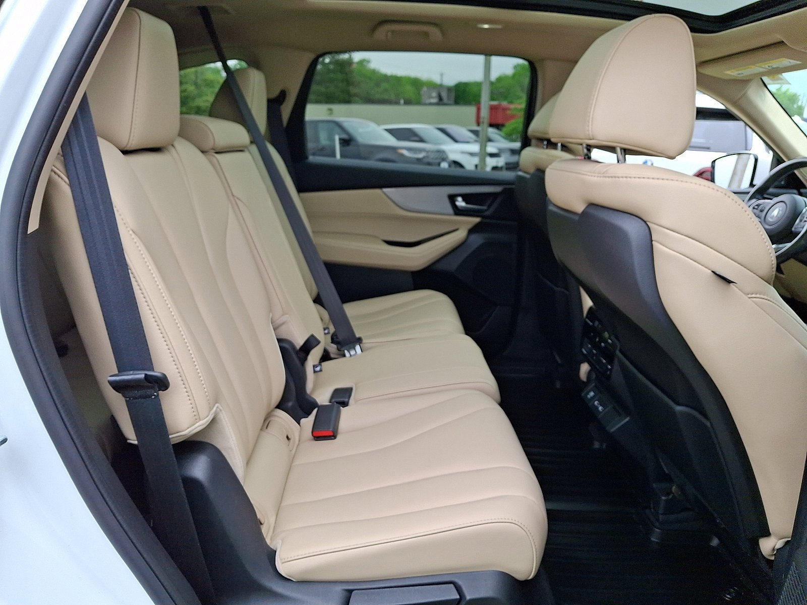 Used 2022 Platinum White Pearl   Wh Acura Standard image 20