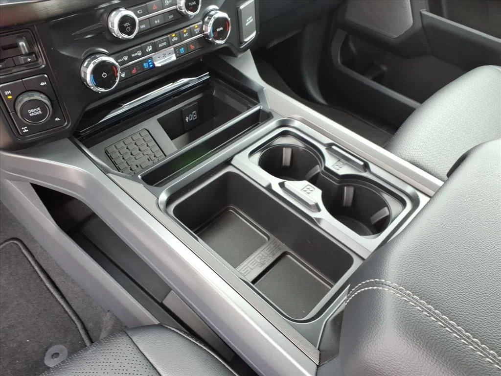 New 2026 Agate Black Metallic Ford F-250® Lariat® image 22
