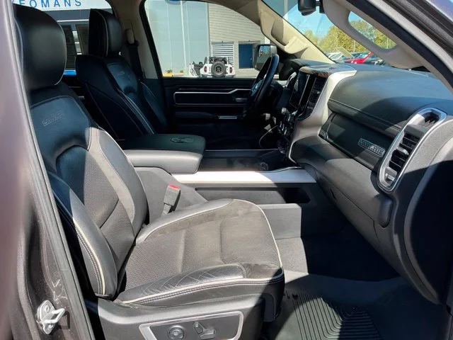 Certified Used 2019 Granite Crystal Clearcoat Metallic Ram Laramie image 31