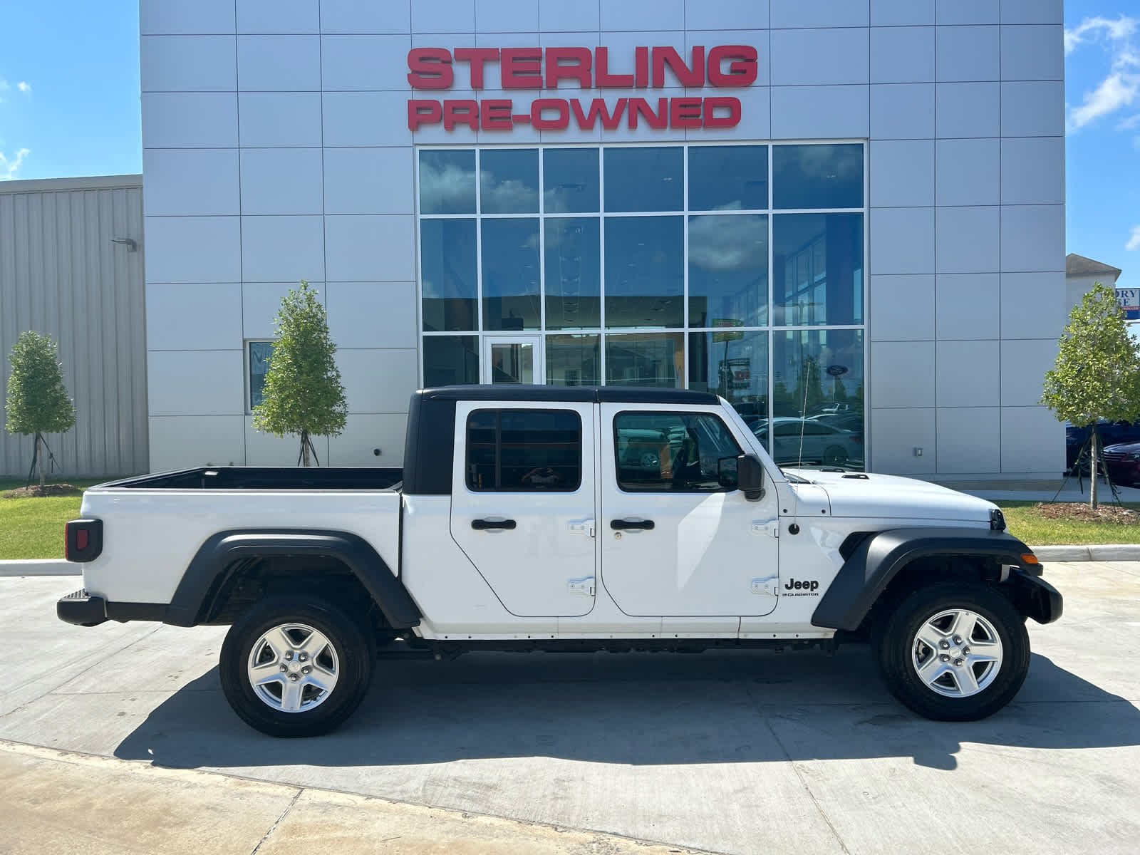 2023 Jeep Gladiator Sport S