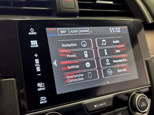 Used 2017  Honda Touring image 20