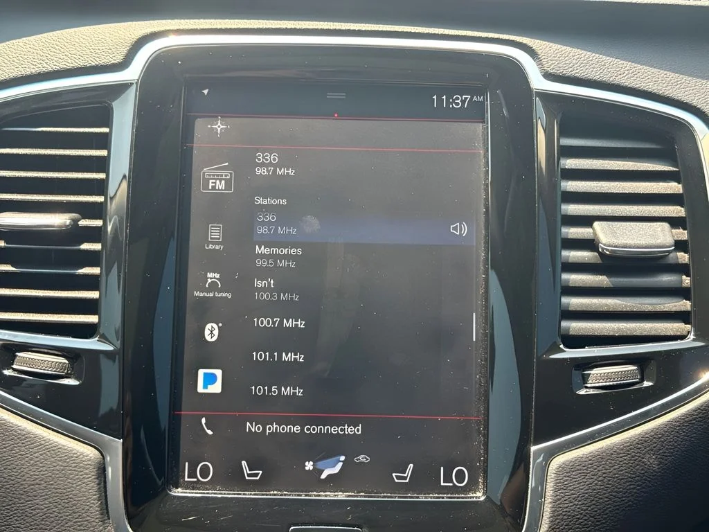 Used 2019 White Volvo T6 Inscription image 10