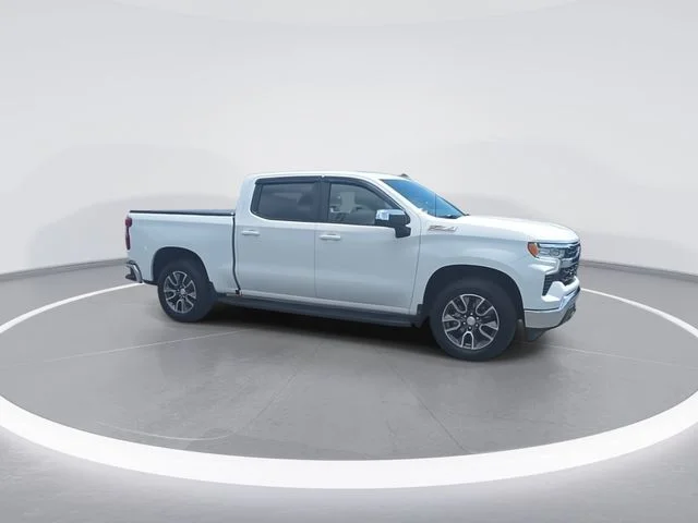 Used 2024 White Chevrolet LT image 2