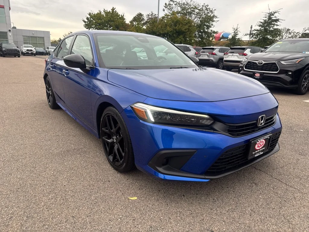 Used 2024 Blue Honda Sport image 9