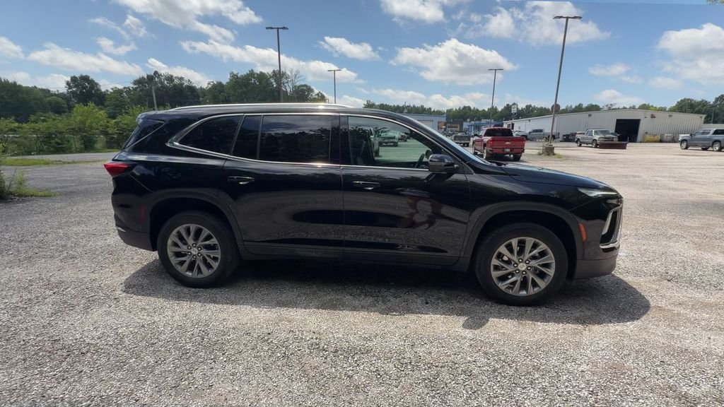 Used 2025 Black Buick Preferred image 9