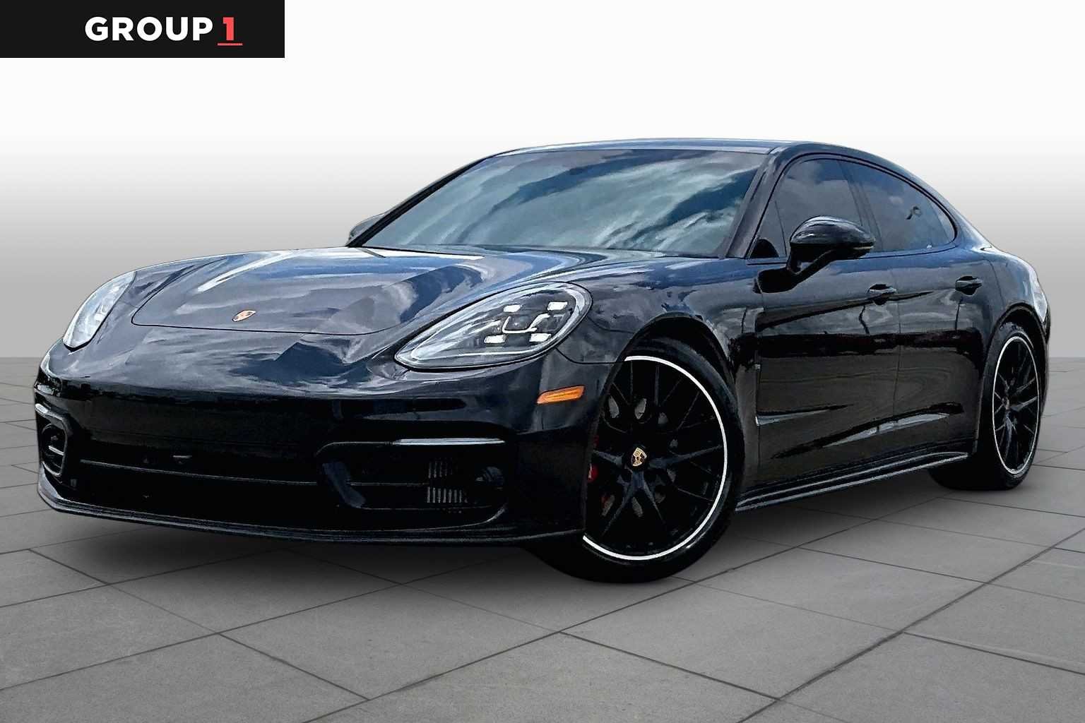 2022 Porsche Panamera 4S's photo