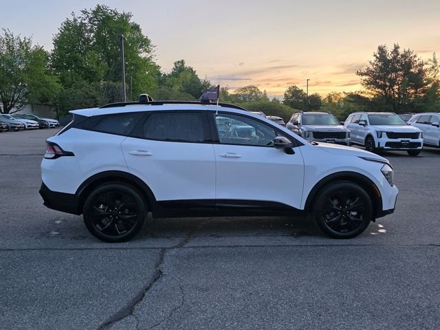 Used 2025 White Kia X-Line image 9