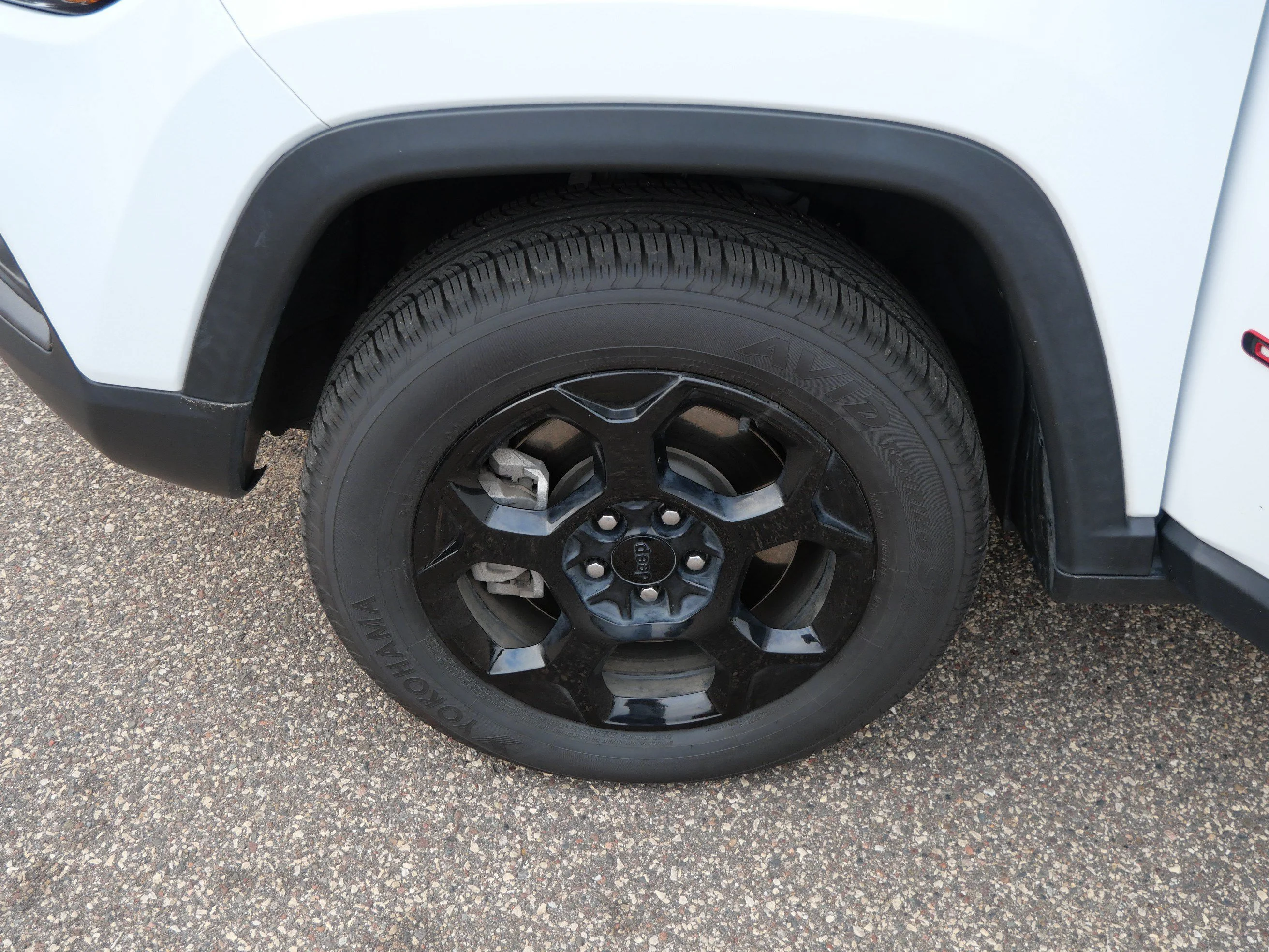 Used 2023 Bright White Clearcoat Jeep Trailhawk image 15