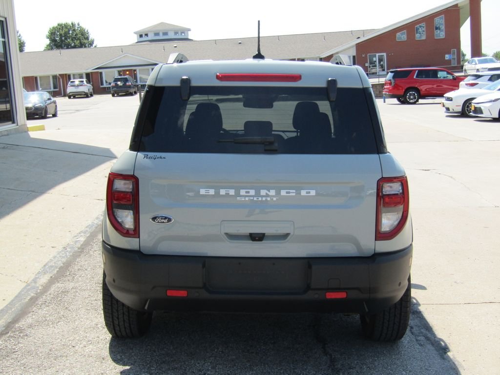 Used 2023 Green Ford Outer Banks image 4